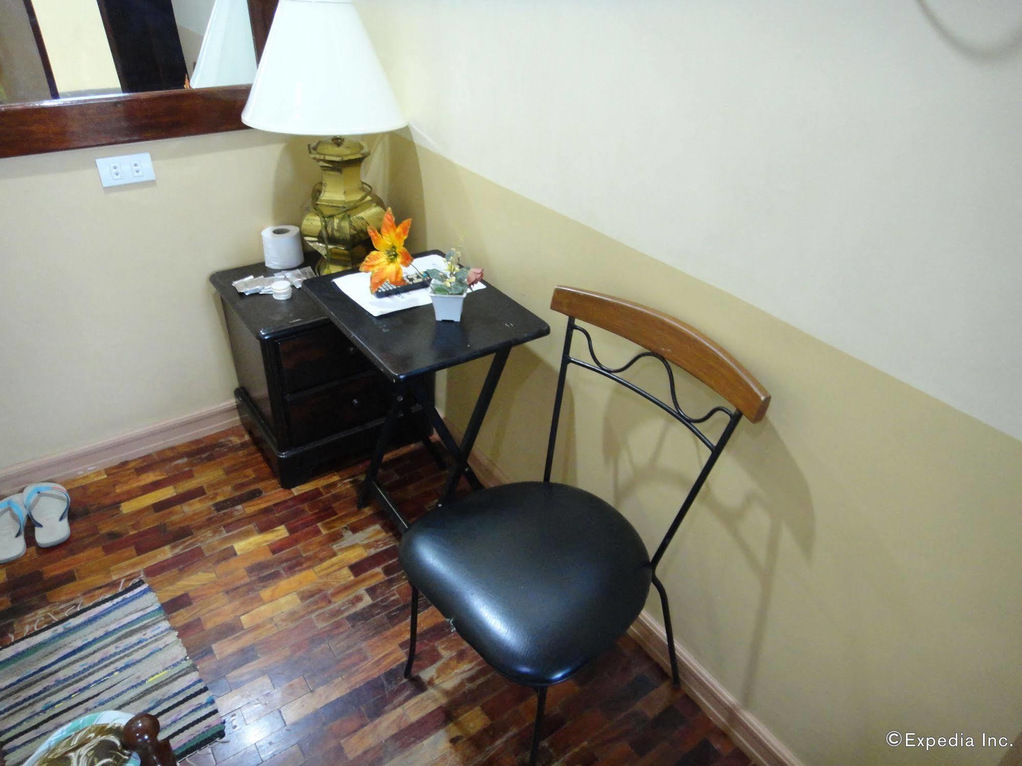 Ascendo Suites Puerto Princesa Bagian luar foto