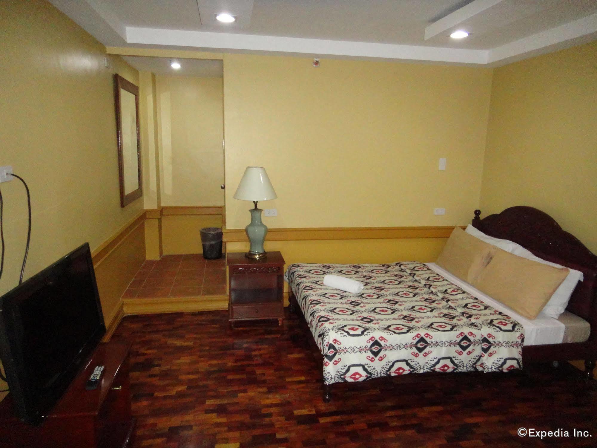 Ascendo Suites Puerto Princesa Bagian luar foto