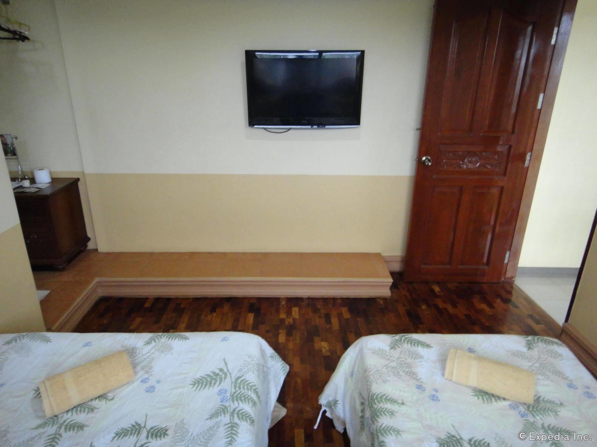 Ascendo Suites Puerto Princesa Bagian luar foto